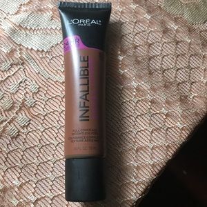 L’Oréal infalible full coverage foundation
